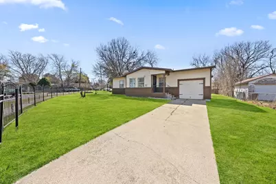 3432 Avenue C, Fort Worth, TX 76105 - Photo 3