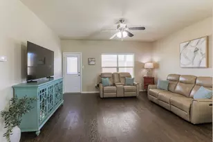 253 Meadowlands Dr, Ponder, TX 76259 - Photo 9