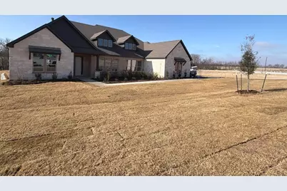 905 Perrin Lane, Van Alstyne, TX 75495 - Photo 3