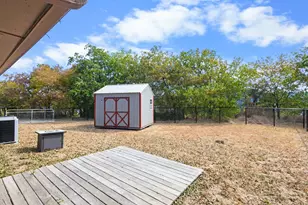 1004 N Cates St, Decatur, TX 76234 - Photo 29