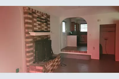 1251 E Pentagon Parkway, Dallas, TX 75216 - Photo 7