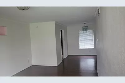 1251 E Pentagon Parkway, Dallas, TX 75216 - Photo 9