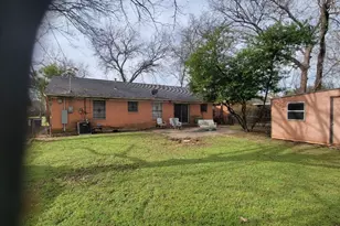 1251 E Pentagon Pkwy, Dallas, TX 75216 - Photo 3