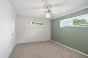 910 Worcester Ln, Garland, TX 75040 - Photo 19