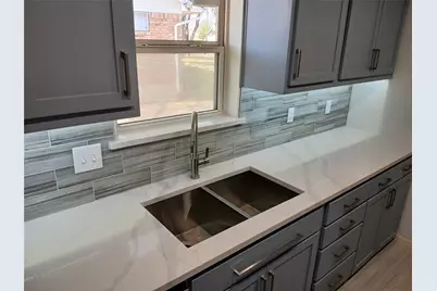 910 Worcester Lane, Garland, TX 75040 - Photo 7