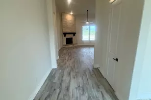 806 Valley Ridge Rd, Van Alstyne, TX 75495 - Photo 3