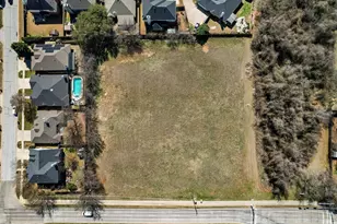 2400 W Sublett Rd, Arlington, TX 76017 - Photo 1