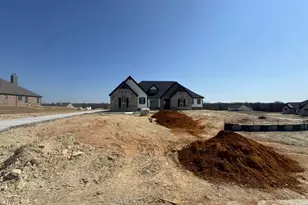 815 Valley Ridge Rd, Van Alstyne, TX 75495 - Photo 1