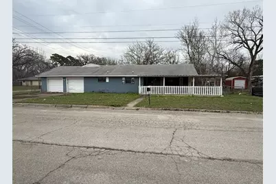 1217 N Lamb Street, Bowie, TX 76230 - Photo 1