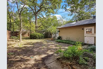 2233 Goldenrod Avenue, Fort Worth, TX 76111 - Photo 35