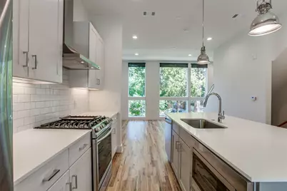 4419 Cabell Drive #203, Dallas, TX 75204 - Photo 9