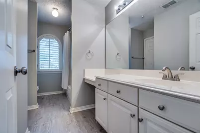 14592 Evergreen Court, Addison, TX 75001 - Photo 19