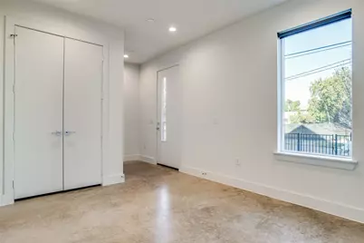 4419 Cabell Drive #206, Dallas, TX 75204 - Photo 3