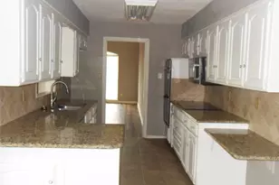 1722 Rosemeade Cir, Carrollton, TX 75007 - Photo 7