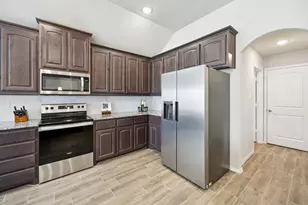 212 Magnolia Dr, Azle, TX 76020 - Photo 9