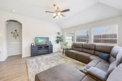 212 Magnolia Drive, Azle, TX 76020 - Photo 13
