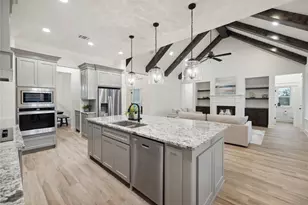 252 Oak Mdw Ln, Weatherford, TX 76085 - Photo 11