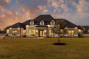 724 Cooper Trl, Weatherford, TX 76087 - Photo 1