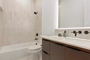 916 E Louisiana Dr, Dallas, TX 75216 - Photo 25