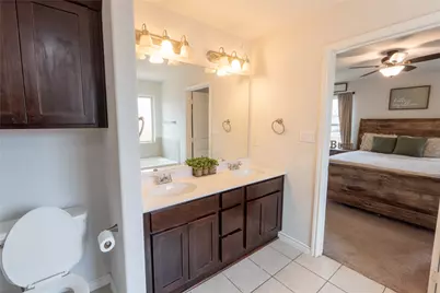 207 Shady Oaks Drive, Runaway Bay, TX 76426 - Photo 11