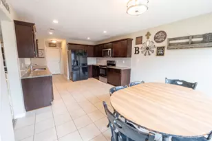 207 Shady Oaks Dr, Runaway Bay, TX 76426 - Photo 13