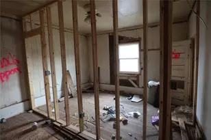 510 N Connellee Ave, Eastland, TX 76448 - Photo 9