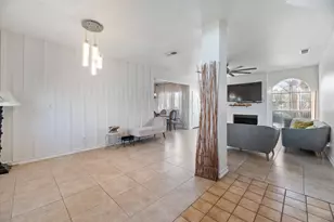 608 Fuller Dr, Cedar Hill, TX 75104 - Photo 5