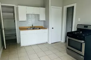 805 S Tyler St, Dallas, TX 75208 - Photo 3