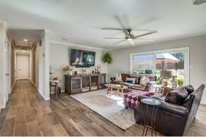 532 W Five Mile Parkway, Dallas, TX 75224 - Photo 3