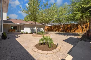 13824 Far Hills Ln, Dallas, TX 75240 - Photo 29