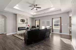 104 N 4th St, Trenton, TX 75490 - Photo 5