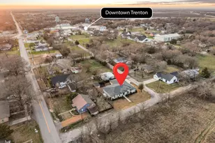 104 N 4th St, Trenton, TX 75490 - Photo 3