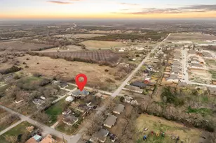 104 N 4th St, Trenton, TX 75490 - Photo 31
