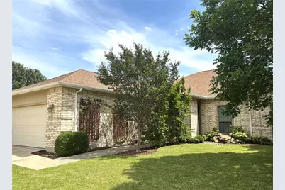 8925 Crestview Drive, Denton, TX 76207 - Photo 3