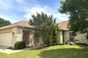 8925 Crestview Dr, Denton, TX 76207 - Photo 3