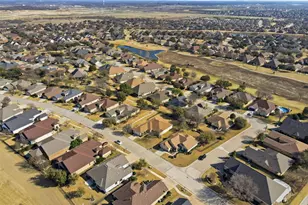 8925 Crestview Dr, Denton, TX 76207 - Photo 31