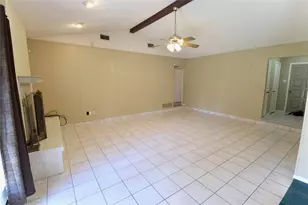 5604 Ember Dr, Arlington, TX 76016 - Photo 3