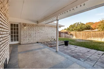 2805 Staffordshire Drive, Carrollton, TX 75007 - Photo 25