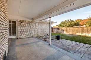 2805 Staffordshire Dr, Carrollton, TX 75007 - Photo 25