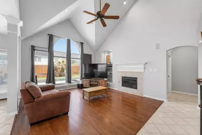 2011 Brianna Lane, Arlington, TX 76001 - Photo 9