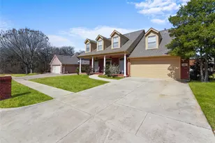 2011 Brianna Ln, Arlington, TX 76001 - Photo 3