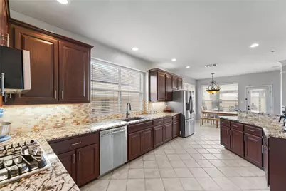 2011 Brianna Lane, Arlington, TX 76001 - Photo 13