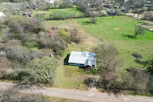 101 Taylor St, Como, TX 75431 - Photo 33