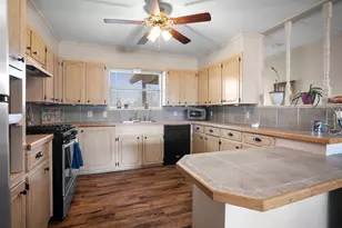 101 Taylor St, Como, TX 75431 - Photo 13