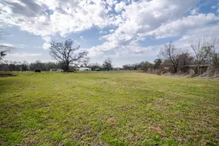 101 Taylor St, Como, TX 75431 - Photo 29