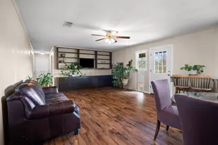 101 Taylor St, Como, TX 75431 - Photo 7