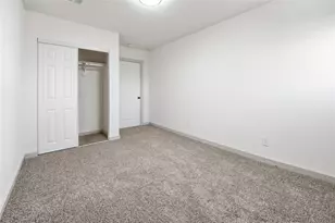 310 S Hampshire St, Saginaw, TX 76179 - Photo 13