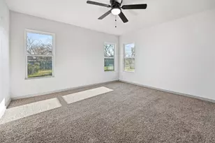 310 S Hampshire St, Saginaw, TX 76179 - Photo 17