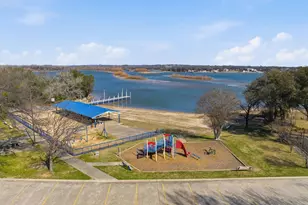 1509 Sea Breeze Ln, Azle, TX 76020 - Photo 3