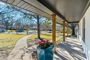 11311 Gatewood Pl, Dallas, TX 75218 - Photo 17